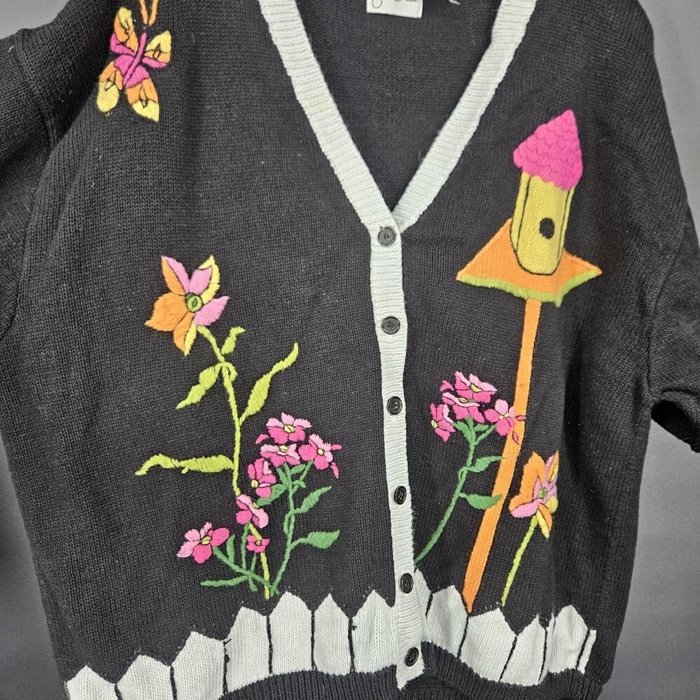 Joan Steele Sweater Womens 2X Short Sleeve Embroidered Birdhouse Floral Cardigan - Picture 2 of 7